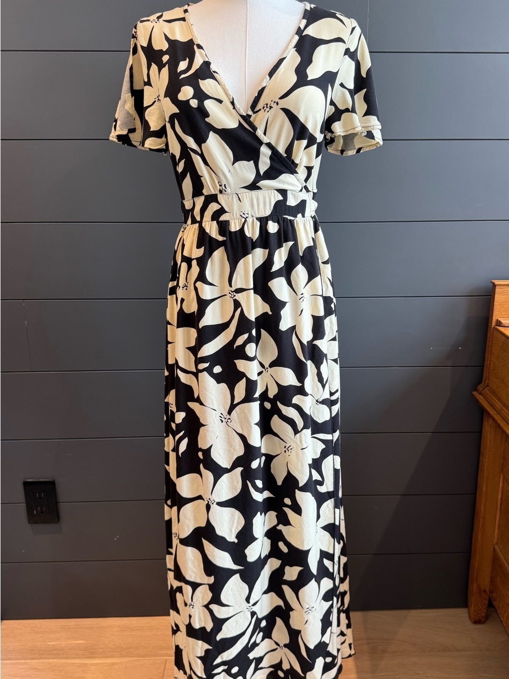 Patrons of Peace Black & Cream Floral Dress Resortwear Vacation, Boho, Faux Wrap
